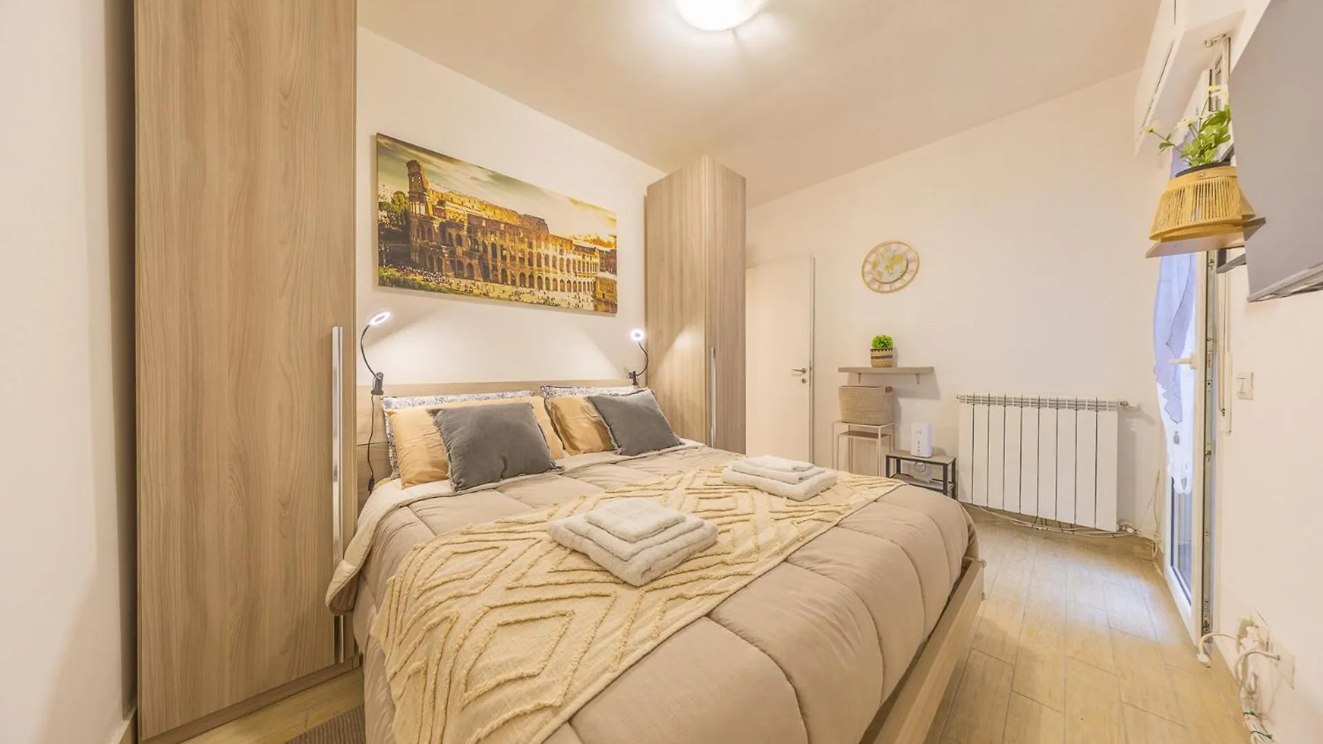 Appartamento Luminoso-Terrazzo-Wifi Veloce Vicino Centro Di Roma 0*, Rome